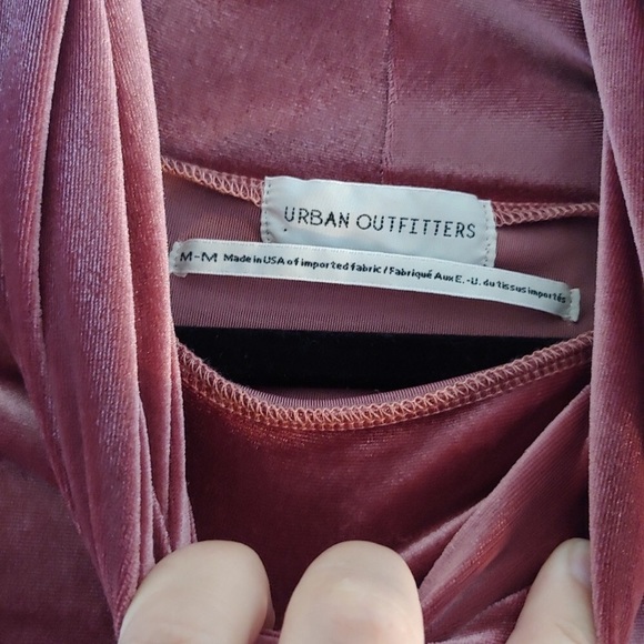 Urban Outfitters Evie velvet turtleneck mini dress - Picture 5 of 7